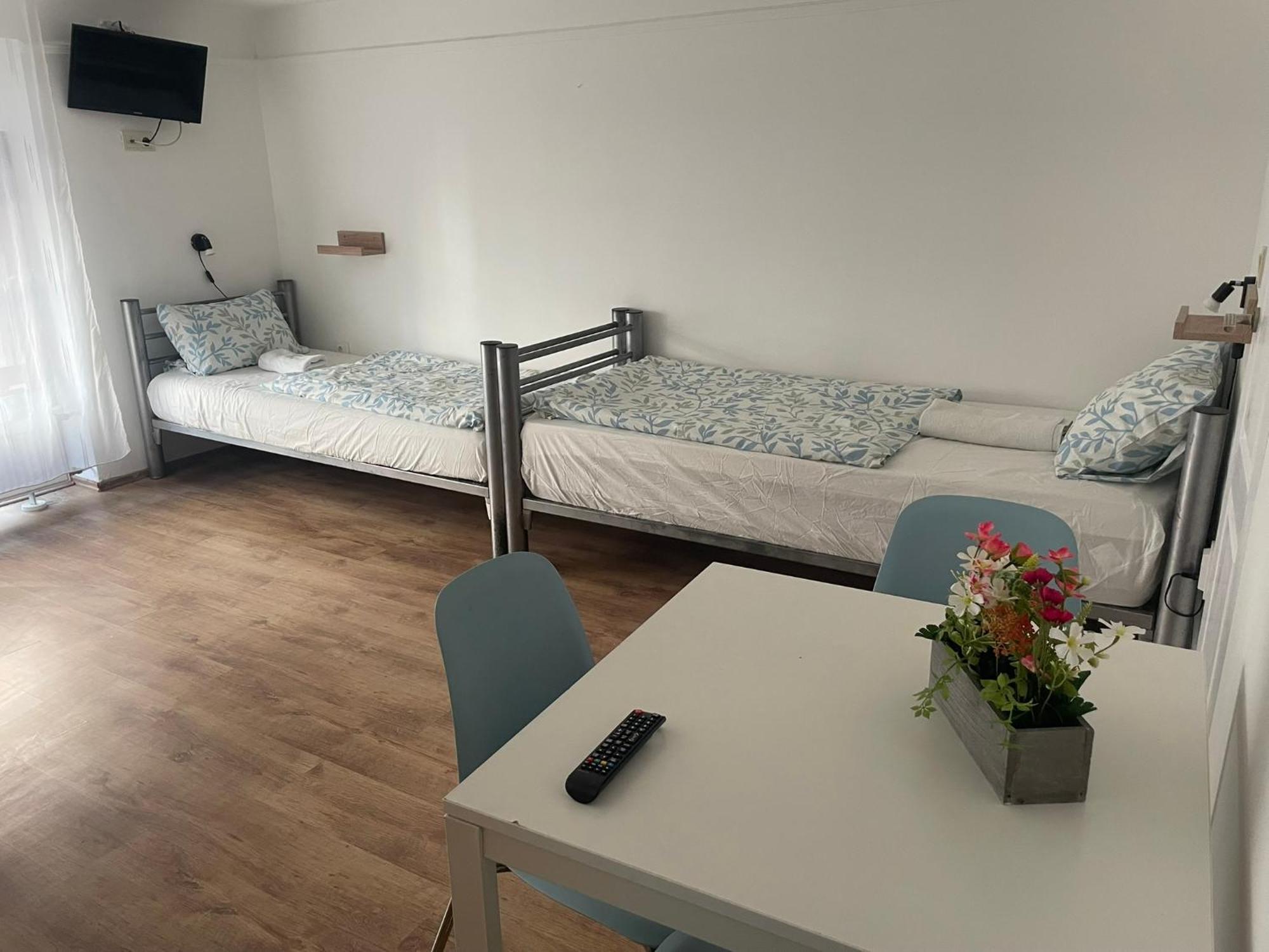 Center Hostel And Guest House Budapest Bagian luar foto