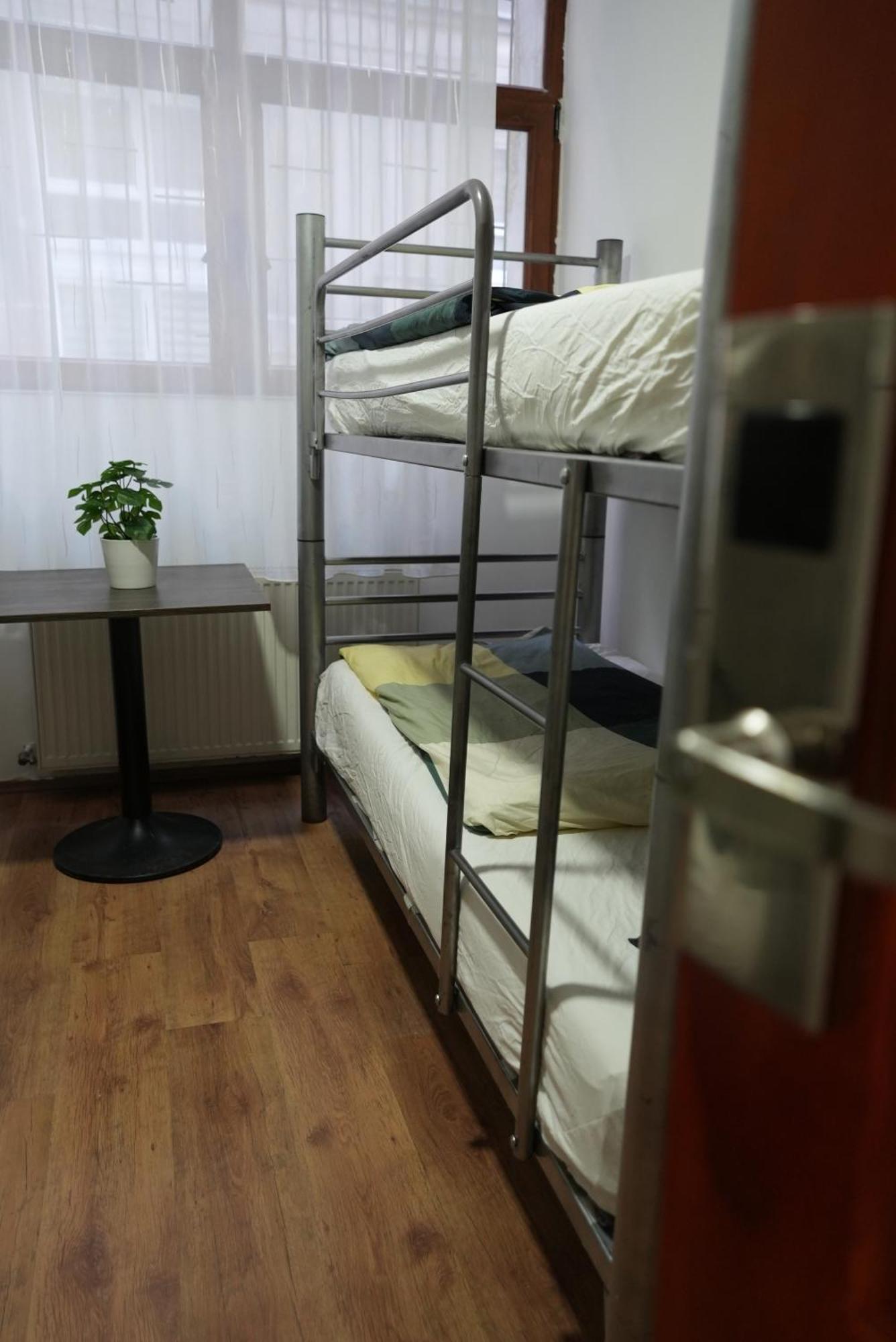 Center Hostel And Guest House Budapest Bagian luar foto