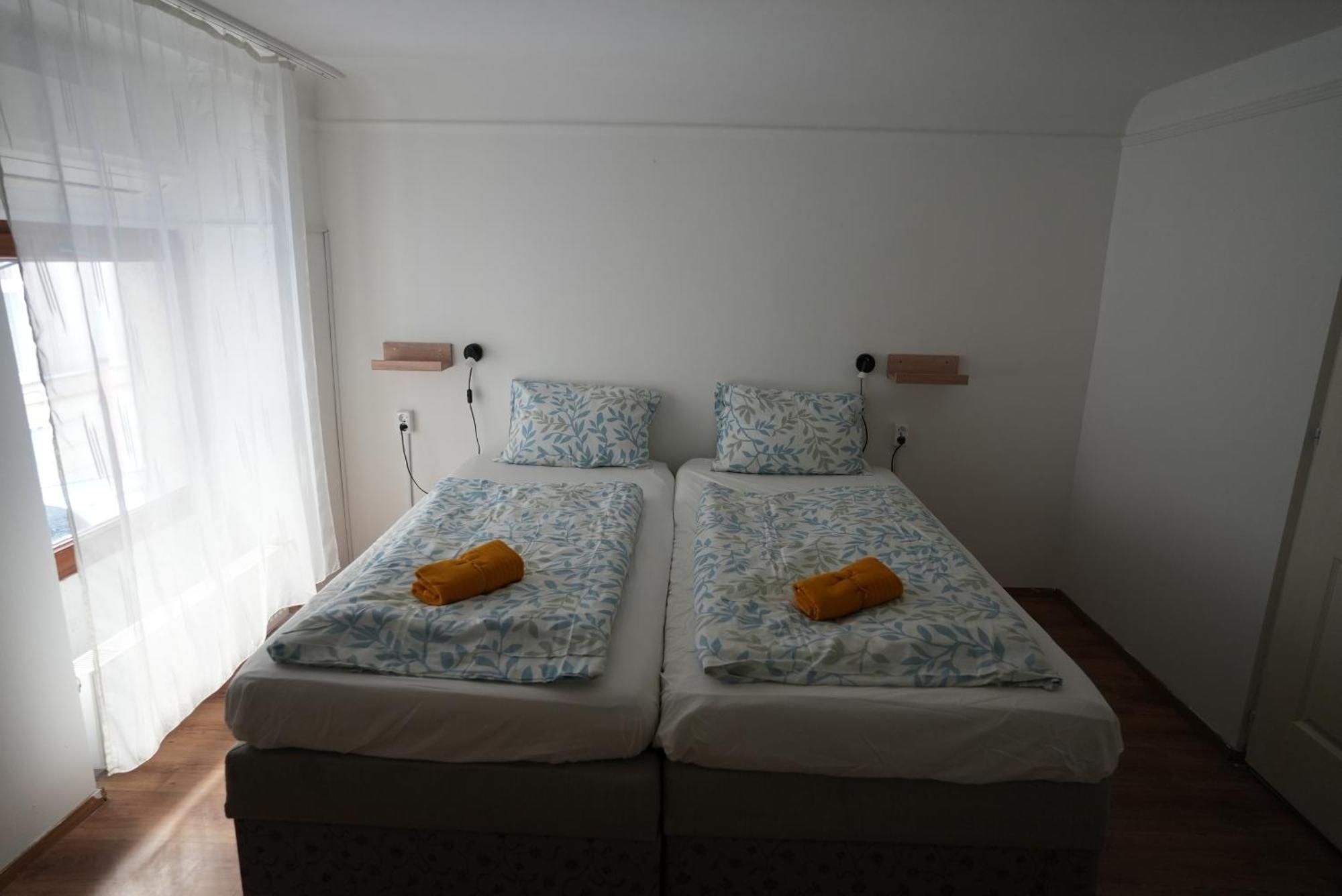 Center Hostel And Guest House Budapest Bagian luar foto